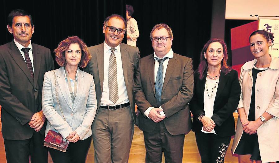 Frumen Molinero, Nekane Murga, Ricardo Ituarte, Juan Carlos Soto, Fátima Ansotegi y Mireia Elkoroiribe.