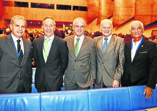 Iñaki Betolaza, Santiago Rabanal, Jon Etxeberria, Francisco Villar y Gabriel Inclán.