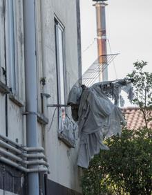 Imagen secundaria 2 - Los propietarios originales abandonaron esta zona y desde hace tiempo los edificios permanecen vacíos.