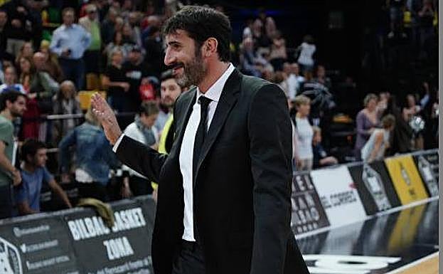 Mumbrú ha regresado a Miribilla, esta vez como entrenador.