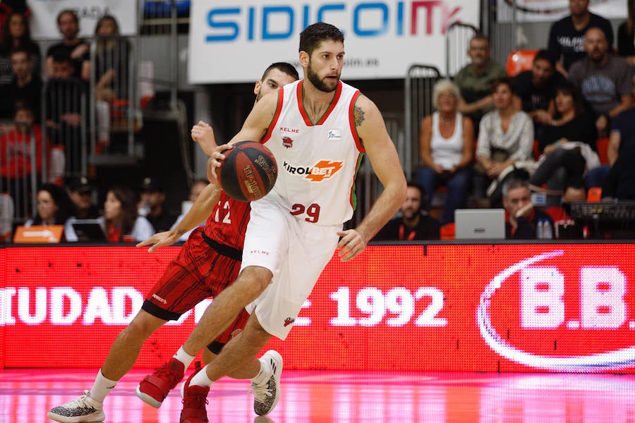 Fotos: Las fotos del Fuenlabrada - Baskonia
