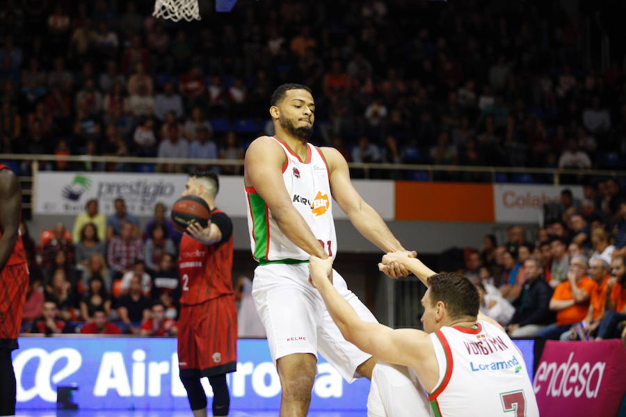 Fotos: Las fotos del Fuenlabrada - Baskonia