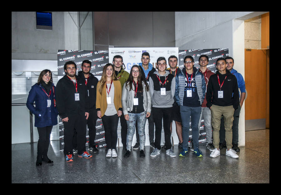 Alrededor de 150 universitarios participan en Gazte Up en una jornada dedicada a difundir pautas e iniciativas para encontrar trabajo