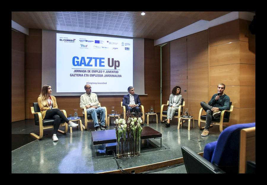 Alrededor de 150 universitarios participan en Gazte Up en una jornada dedicada a difundir pautas e iniciativas para encontrar trabajo