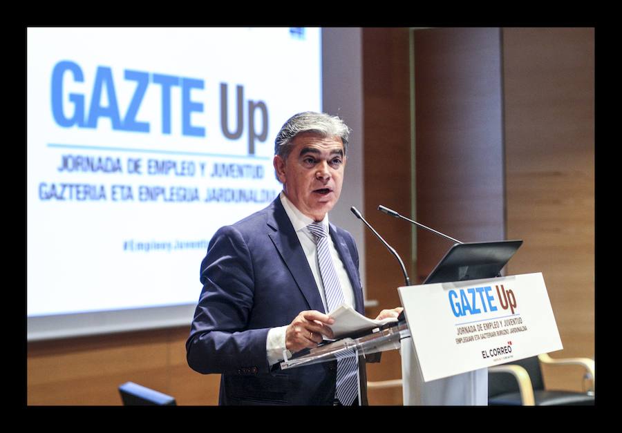 Alrededor de 150 universitarios participan en Gazte Up en una jornada dedicada a difundir pautas e iniciativas para encontrar trabajo