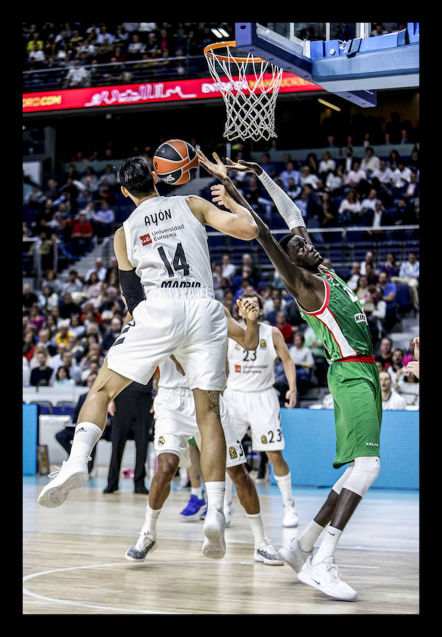 Las mejores fotografías del patido entre el Real Madrid y el Baskonia correspondiente a la tercera jornada de la Euroliga.