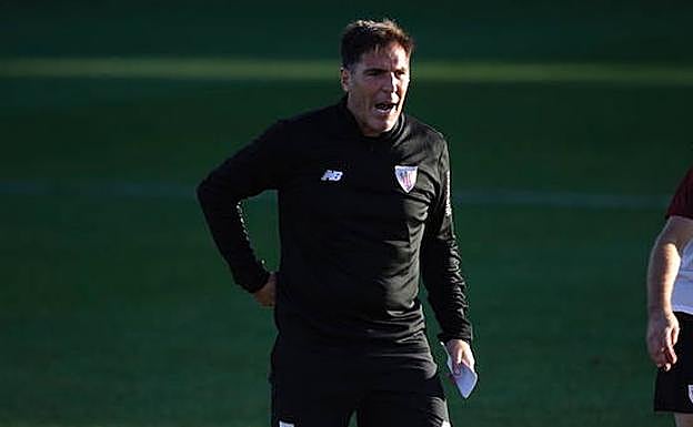 Berizzo: «En Eibar debemos bajar la pelota e imponer nuestro estilo»