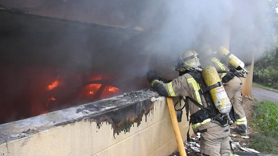Una persona ha resultado herida y varias viviendas y garajes han resultados afectados