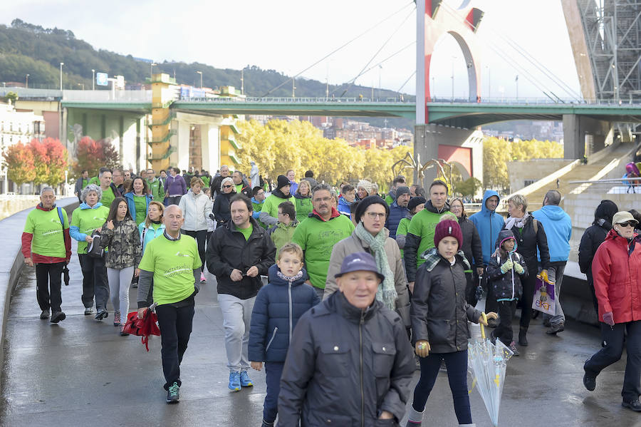 La marcha ha recorriido un trazado de seis kilómetros y medio 