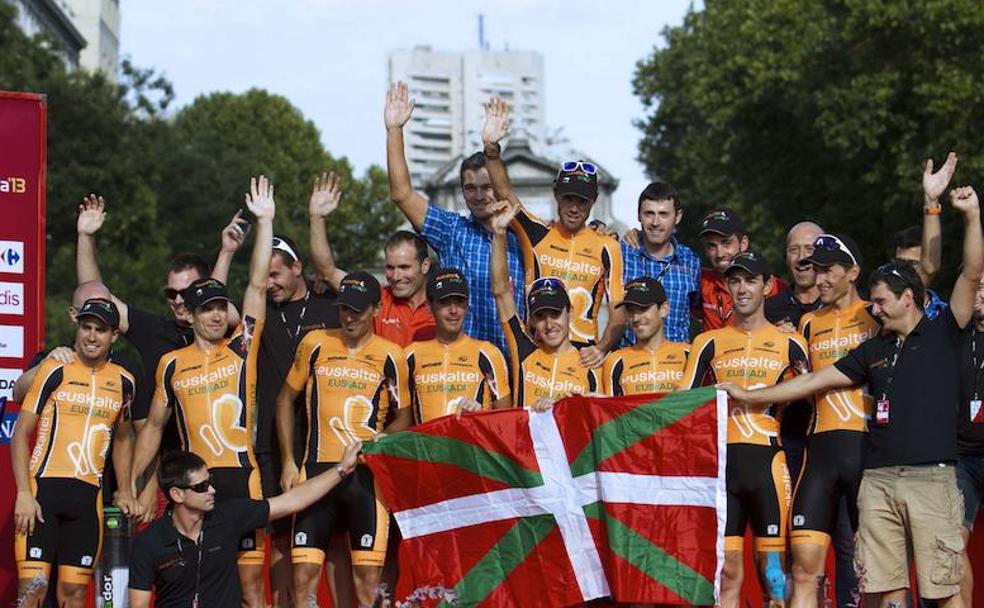 El Euskaltel ganó la clasificación por equipos de la Vuelta a Epaña en 2013.