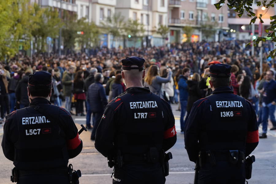 Fotos: Gran dispositivo de seguridad en San Mamés para los conciertos de la MTV