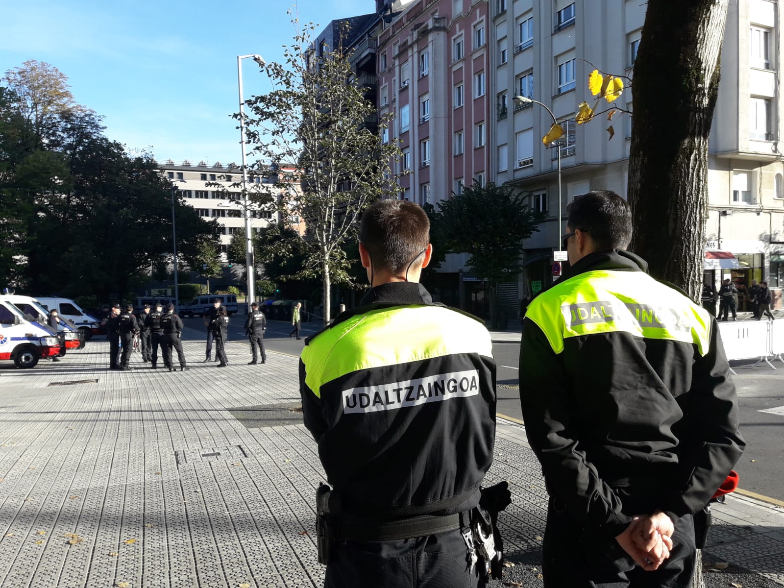 Fotos: Gran dispositivo de seguridad en San Mamés para los conciertos de la MTV