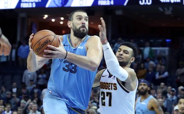 Marc Gasol, durante el partido ante los Nuggets. 