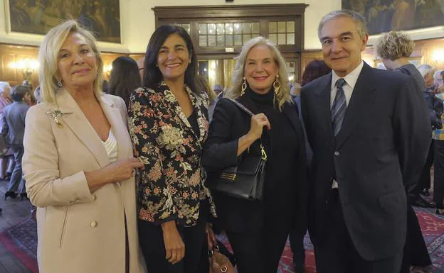 Isabel Batiz, Pilar Orbegozo, María José Gandarias y Fernando García Pañeda. 