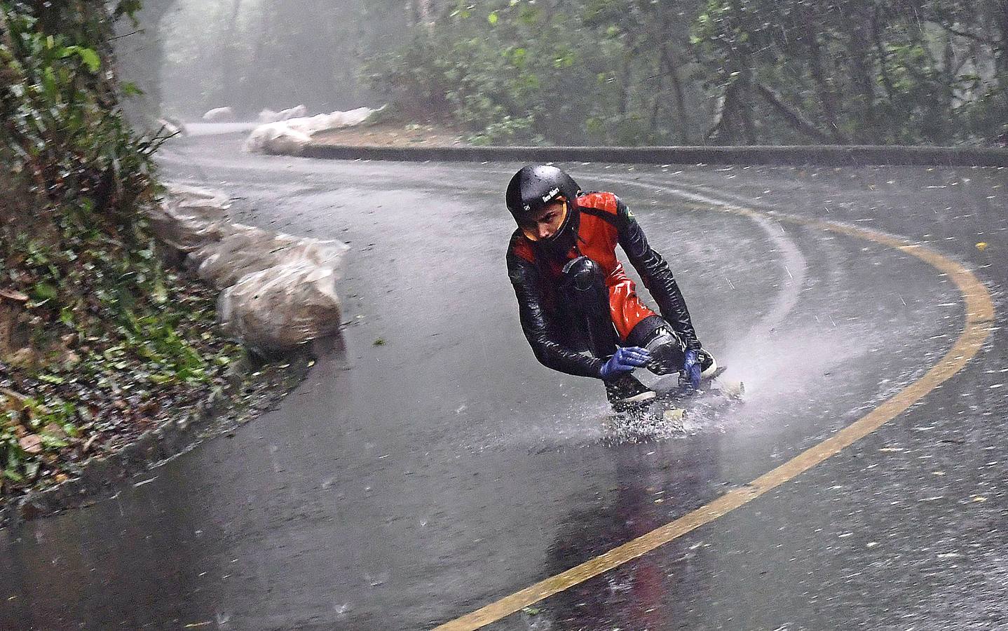 La «Vista Río Downhil» es la última prueba del campeonato mundial de descenso en monopatín que se celebra en Brasil, el primer país sudamericano que adoptó esta especialidad. La competición se desarrolla en un circuito que es en realidad una sinuosa carretera de algo más de 2,5 kilómetros dentro del Parque Natural da Cidade, un hermoso bosque en el extrarradio con increíbles vistas sobre Río de Janeiro. Sus grandes desniveles hacen de él un escenario espectacular y muy rápido. 