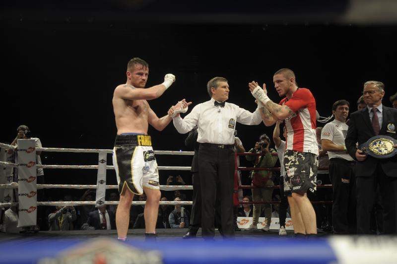 Kerman Lejarraga retuvo el título europeo de los pesos welter y derrotó al inglés Frankie Gavin.