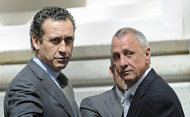 Imagen principal - Valdano y Cruyff: «Tráteme de usted»