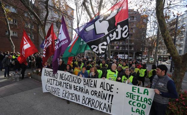 Los huelguistas piden mejoras en sus condiciones laborales. 