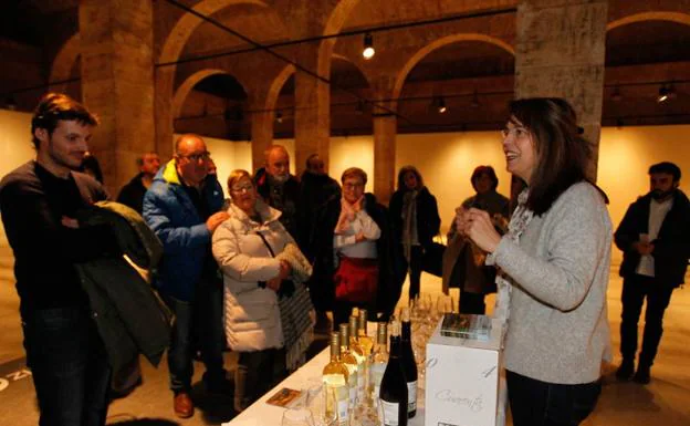 Visita guiada y cata de vinos en el palacio Montehermoso.