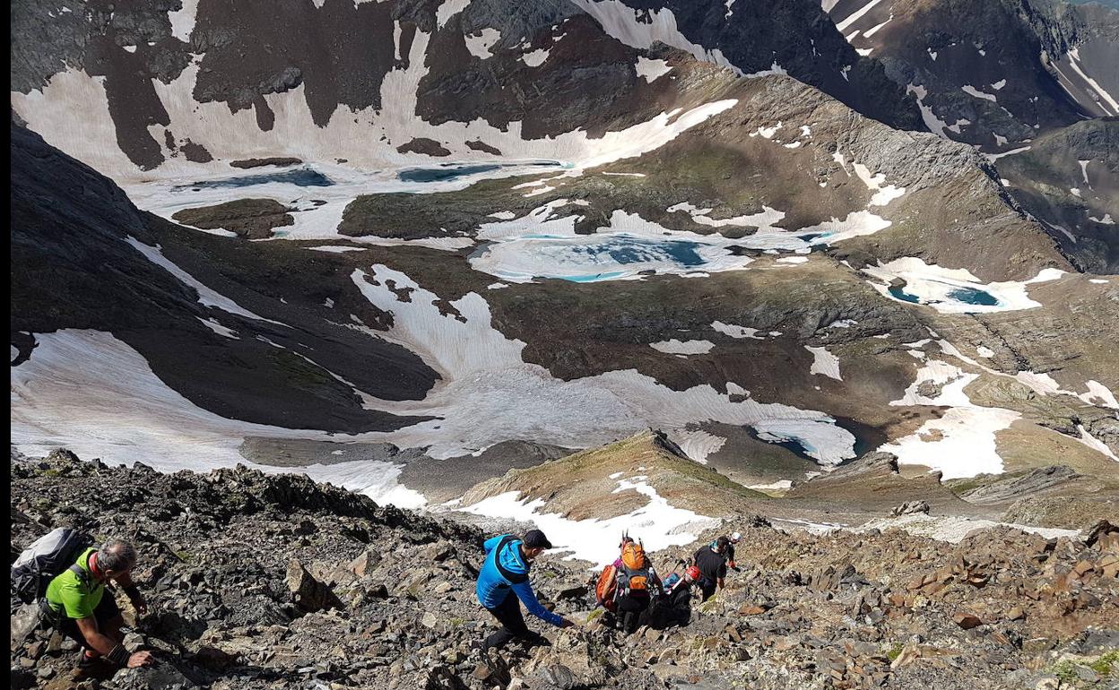 Qué hacer... para evitar accidentes en la montaña y cómo reaccionar