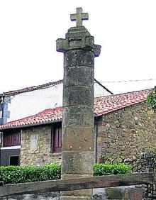 Imagen secundaria 2 - Restos arqueológicos de Julióbriga y de la iglesia de Santa María. | Columnas de la antigua ciudad romana de Julióbriga. | Picota de Bárcena Pie de Concha.