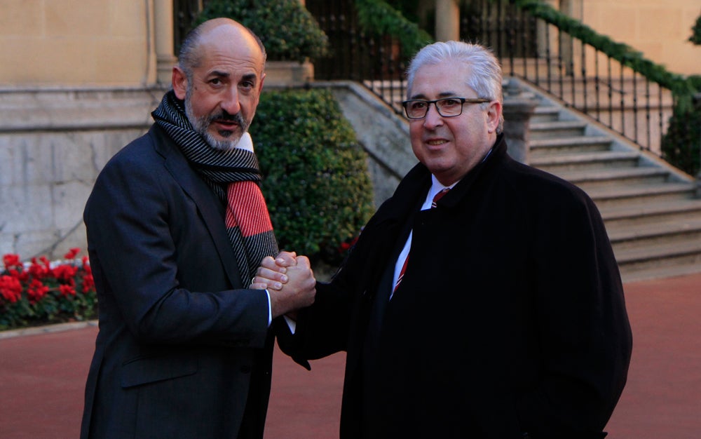 Aitor Elizegi y Alberto Uribe-Echevarría compiten por la presidencia del club rojiblanco, en las  elecciones de 2018 . / Manu Cecilio / Ignacio Pérez / Jordi Alemany / Athletic Club