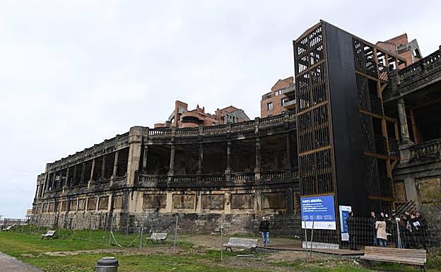 Una de las visitas realizadas este año a Punta Begoña.