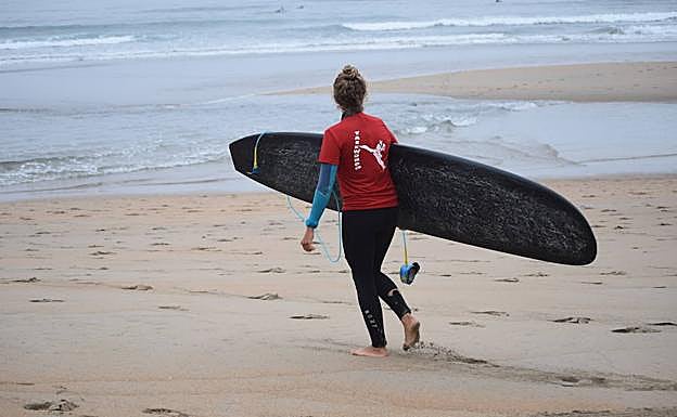 Imagen principal - La desigualdad entre hombres y mujeres en el Longboard