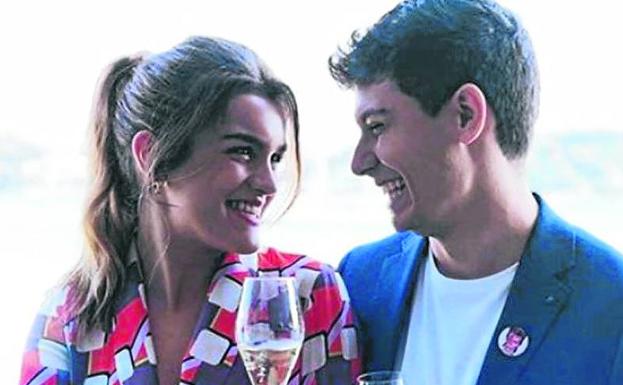 Imagen principal - 1.Amaia y Alfred, los eurovisivos 'triunfitos', compartieron con toda España su romance y su ruptura. | 2. Blanca Suárez cambió a Joel Bosqued por otro actor, Mario Casas.| 3. Aitana y Cepeda, otra pareja surgida de 'OT' y que tampoco llegó a buen puerto. 