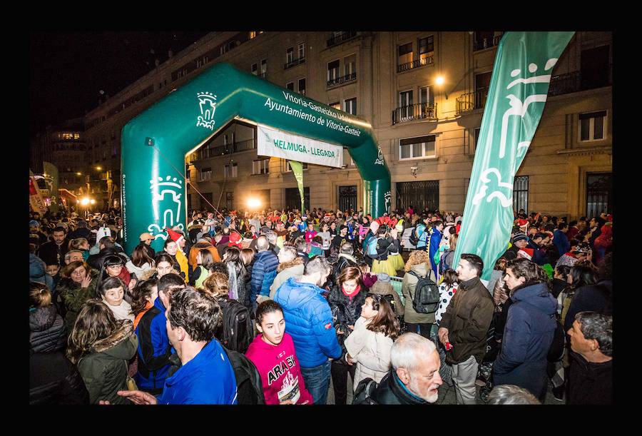 Fotos: Las fotos de la San Silvestre de Vitoria