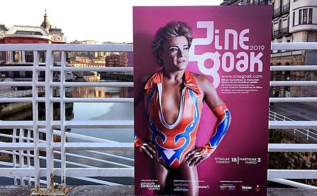 Póster de la 16 edición de Zinegoak, con el luchador mexicano Cassandro el Exótico, protagonista asimismo de un documental que se exhibirá en el festival.