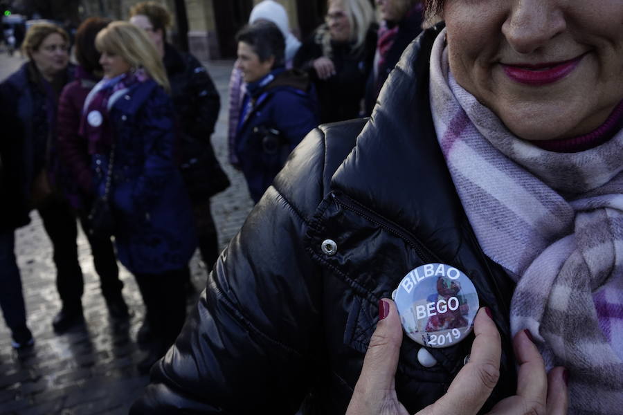 Bilbao es este fin de semana la capital femenina del taxi. 184 conductoras de toda España se han juntado en la capital vizcaína para compartir experiencias, conocerse, aprender...