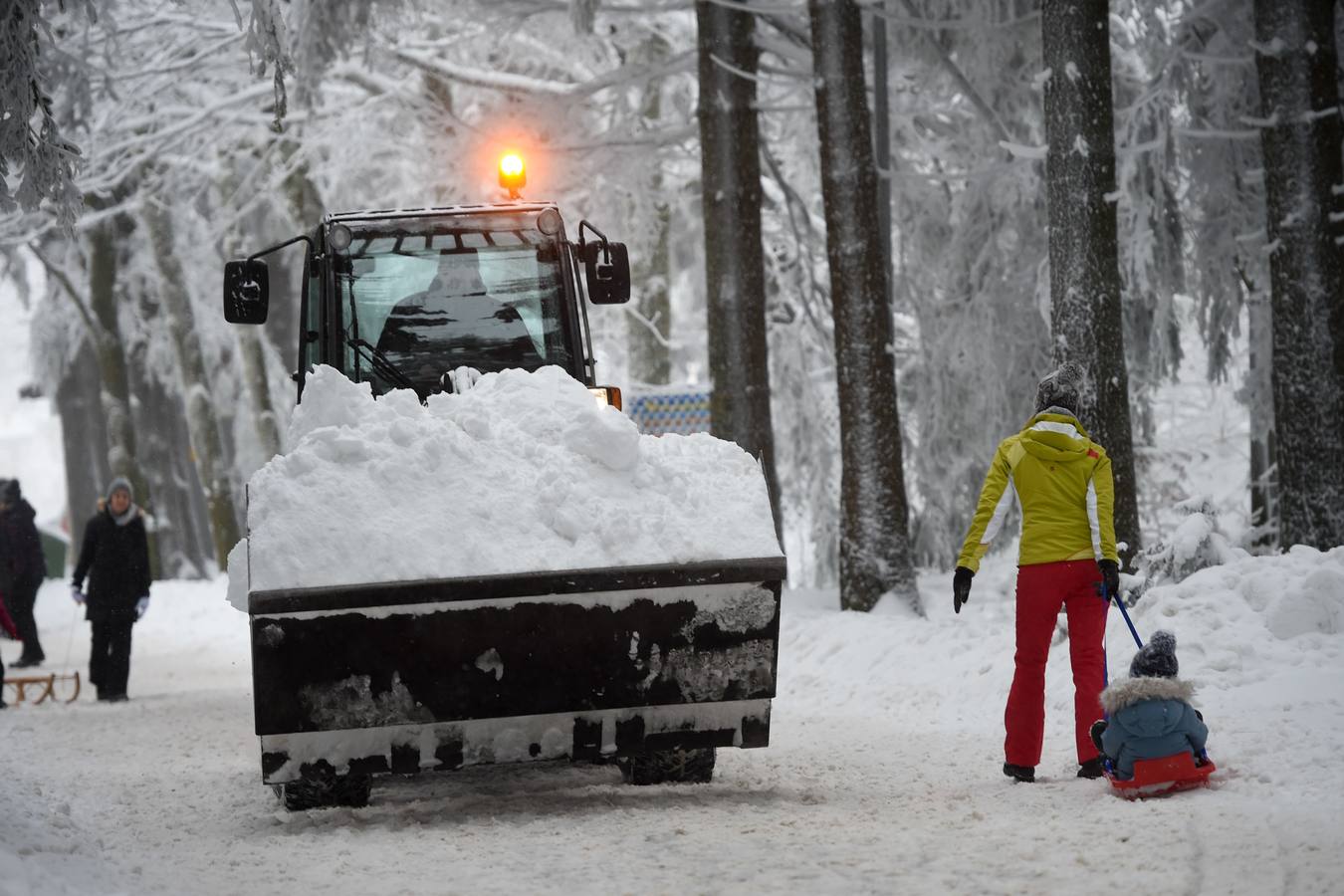 Fotos: Fuertes nevadas en el sur de Alemania y Austria