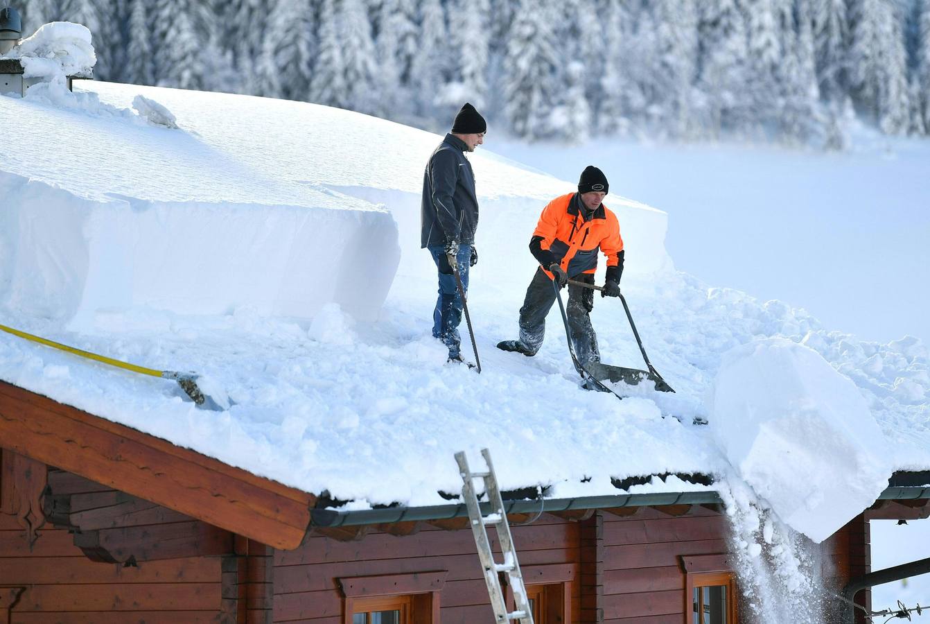 Fotos: Fuertes nevadas en el sur de Alemania y Austria