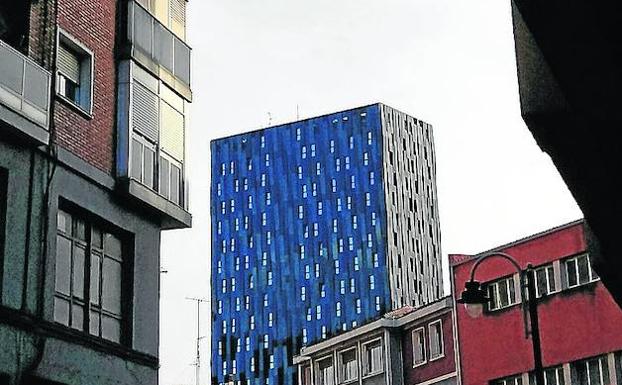 La torre protegida de Bolueta está habitada desde diciembre.