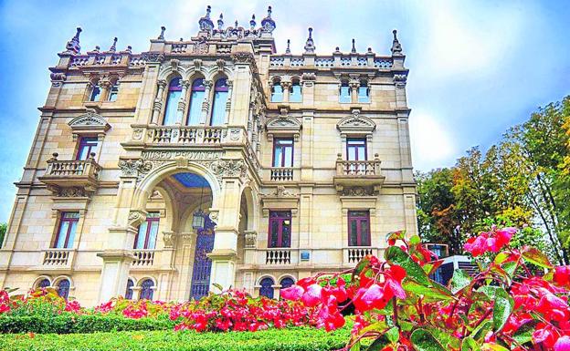 El palacio Augustín-Zulueta, sede del Museo de Bellas Artes.