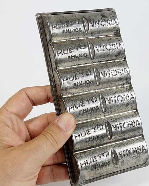 Molde de chocolates Hueto, Vitoria, años 50. 