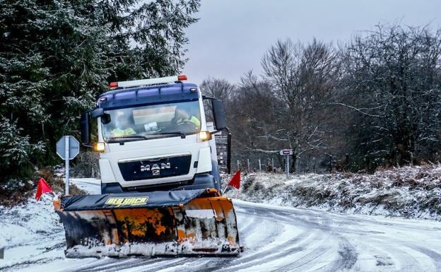 La nieve vuelve a estar presente en las cumbres más altas de Álava.