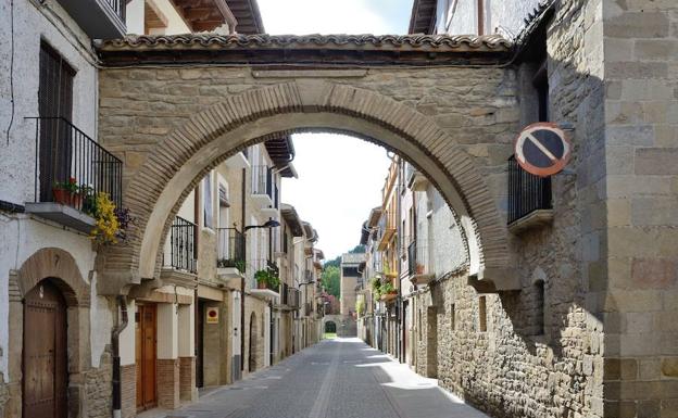 Arco de la calle Amadores, un resto de la antigua muralla.