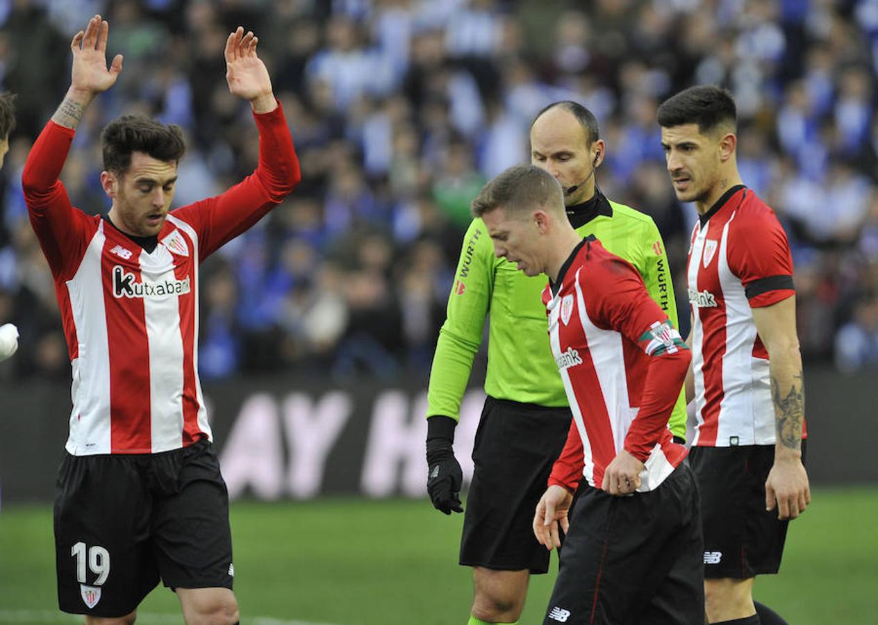 La Real Sociedad logra imponerse 2-1 al Athletic en el clásico del futbol vasco celebrado este sábado en Anoeta