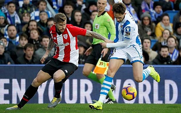 Iñigo pelea con Januzaj por una pelota