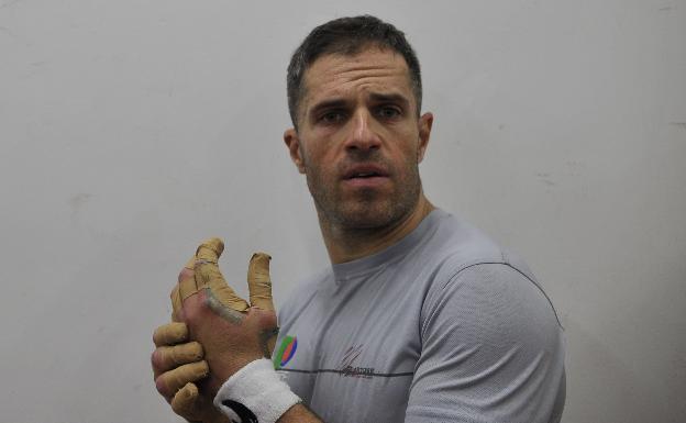 Aimar Olaizola, en una imagen de archivo durante un entrenamiento. 