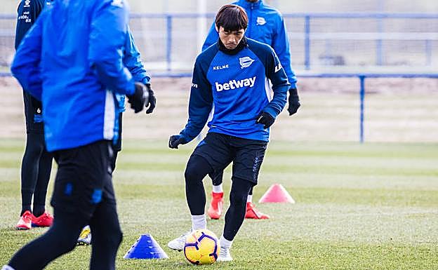 Inui: «Me da igual en qué banda, yo quiero jugar y ayudar al equipo»