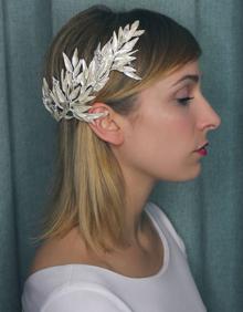 Imagen secundaria 2 - Los tocados de Anita Ribbon son piezas únicas y personalizables.