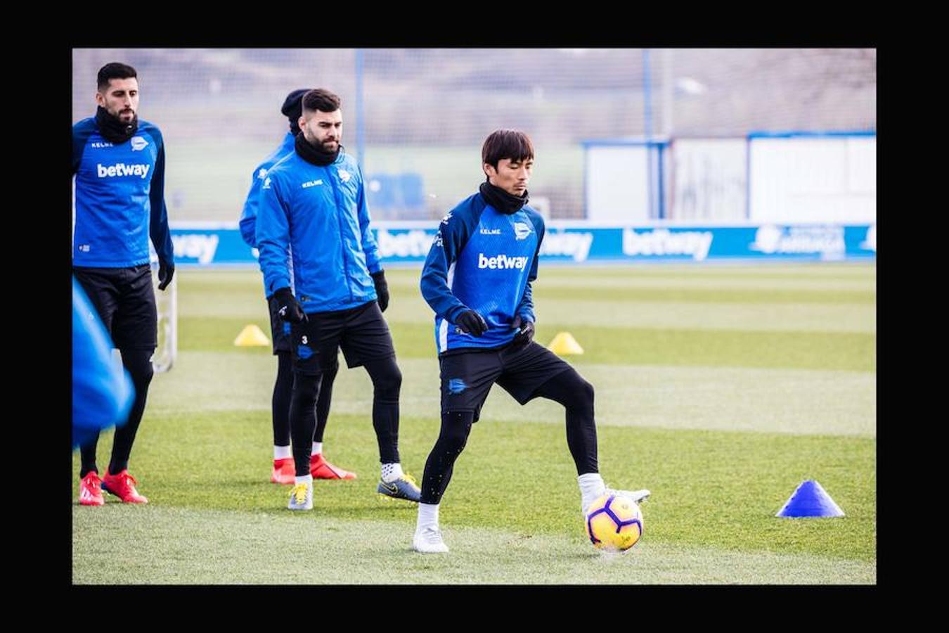 Fotos: Las caras nuevas del Alavés en el entrenamiento