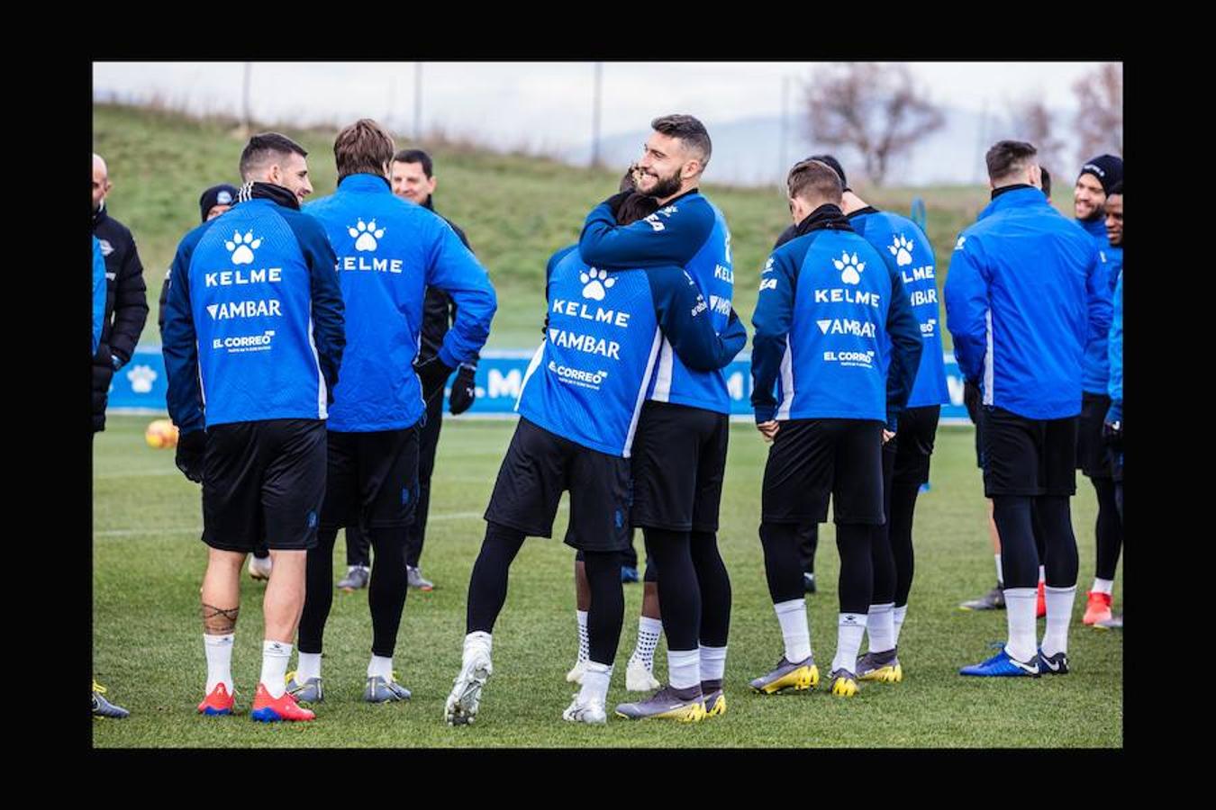 Fotos: Las caras nuevas del Alavés en el entrenamiento