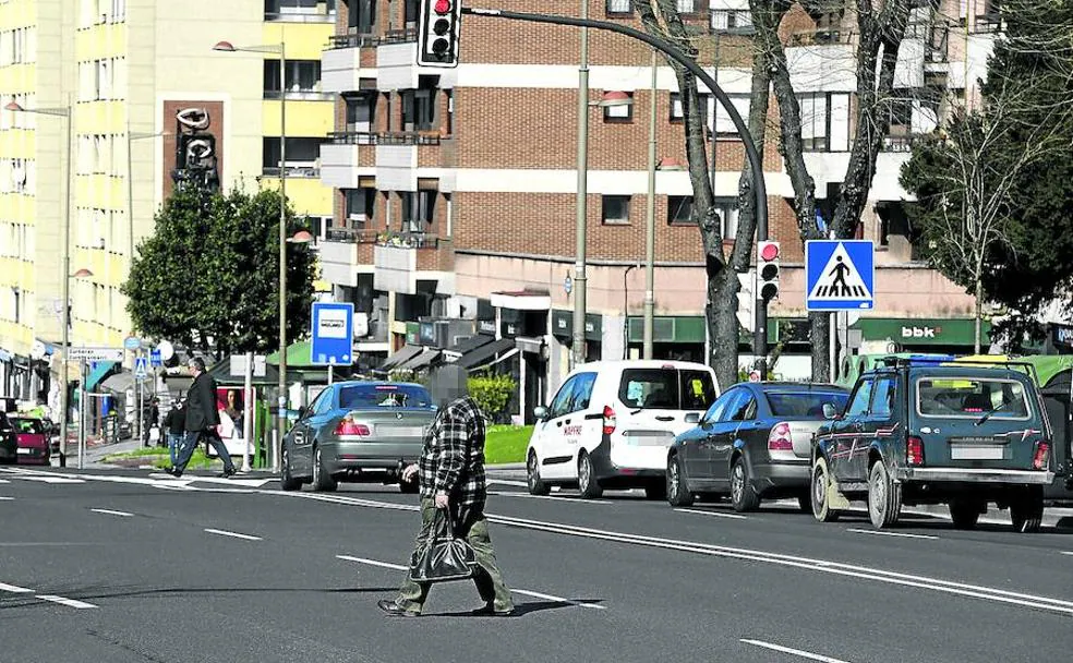 Avenida Zumalacárregui con calle Begoñako Andra Mari.