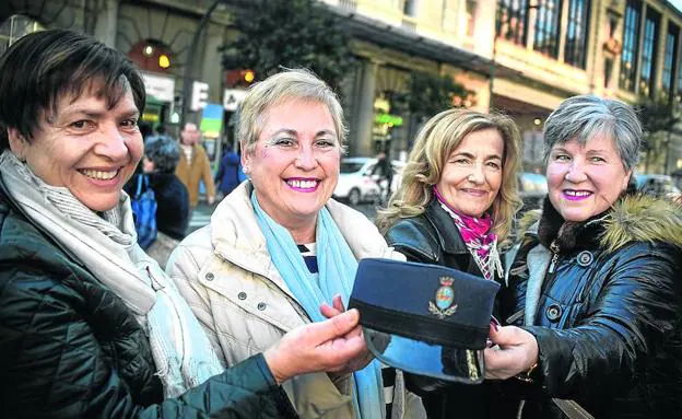 Vitori, Puri, Marina y Nilda se conocen desde hace 46 años y hoy mantienen contacto en un foro de whatsapp. 