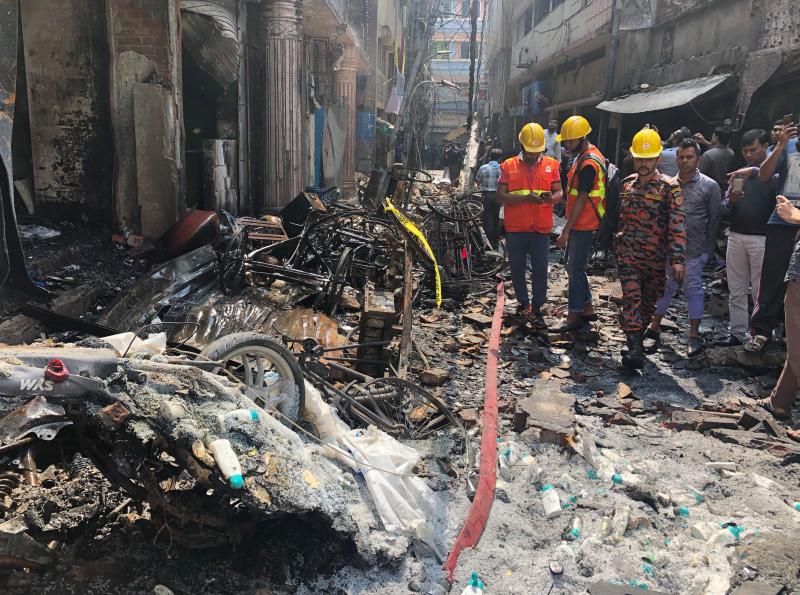 El fuego se desató en el casco antiguo de la capital y se ha cobrado la vida de más de 70 personas