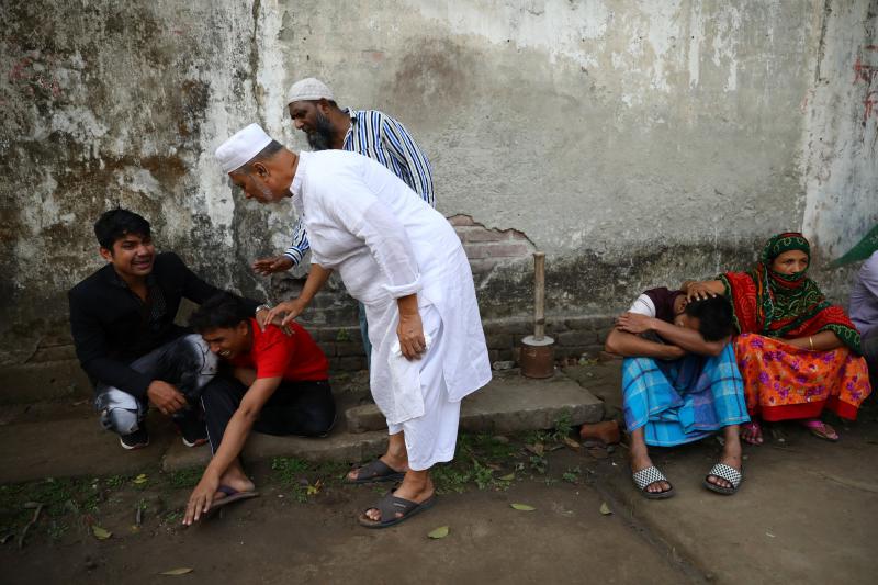 El fuego se desató en el casco antiguo de la capital y se ha cobrado la vida de más de 70 personas
